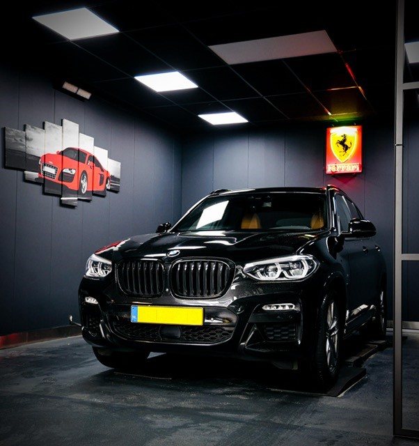 BMW M in de detailingstudio van Mikkers Car Care